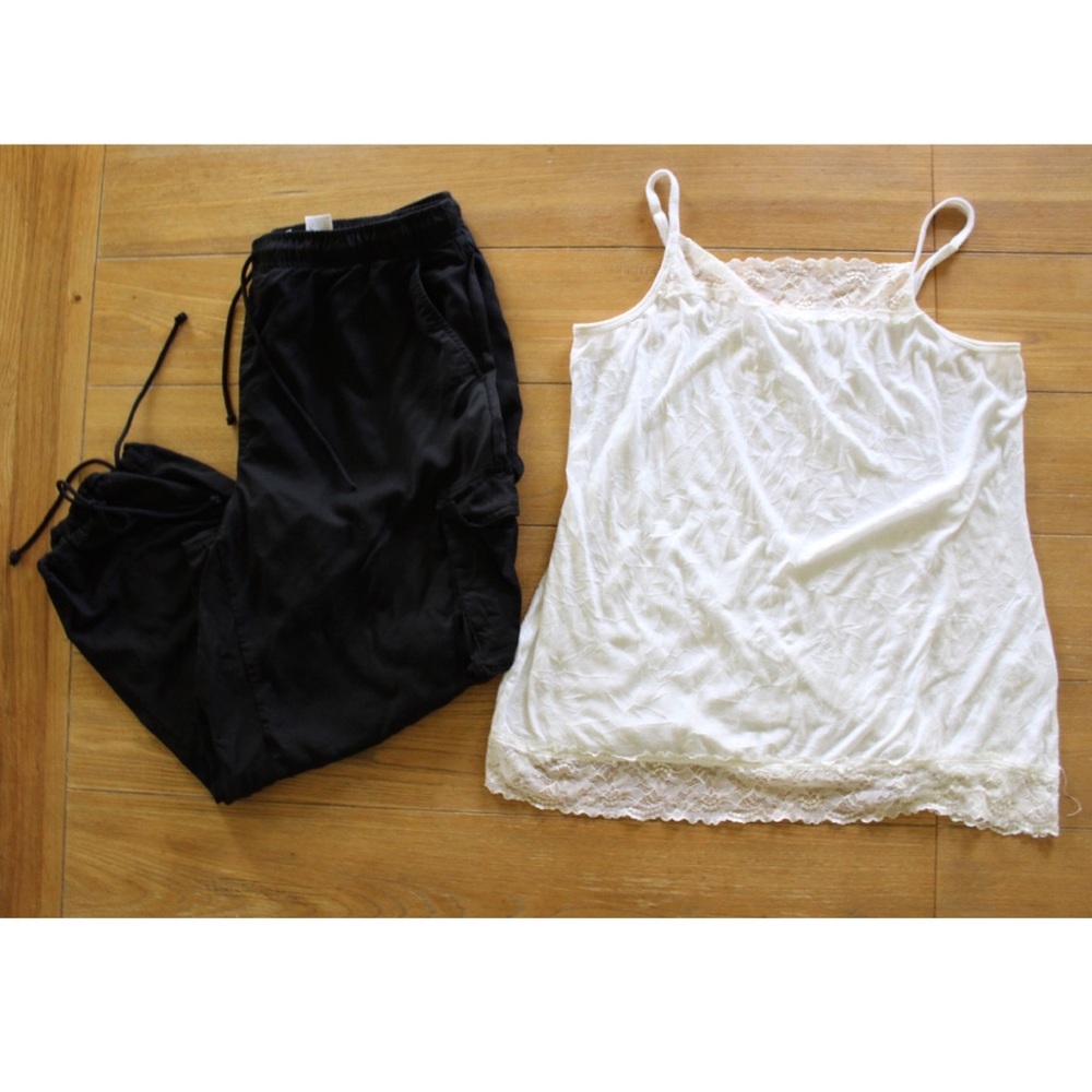 Plus Size (2) Piece Bundle Lot Maurices 1 and Time and Tru XXL Preowned